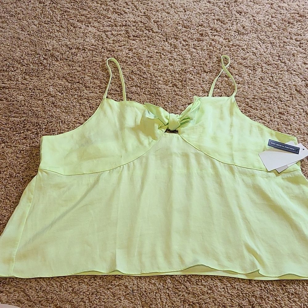 Bp Green Limecream crop top